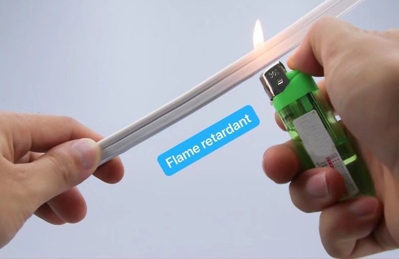Загиб приведенный стороны неонового света IP65 IP67 гибкий освещает неоновое украшения кремния приведенное 0612 10W 24V никакое пятно освещая SMD2835