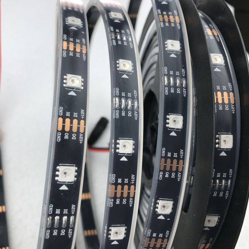 Черноты 300Pixels RGB 5050SMD индивидуальной Addressable 16.4FT 60Pixels/M света прокладки СИД WS2812B цвет PCB гибкой полный