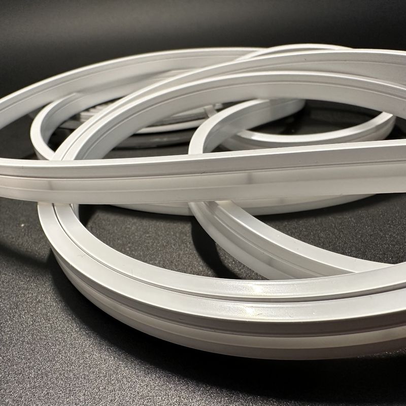 Гибкое Cuttable неоновое освещение 120° 0410 12W для покупателей B2B крытых & на открытом воздухе